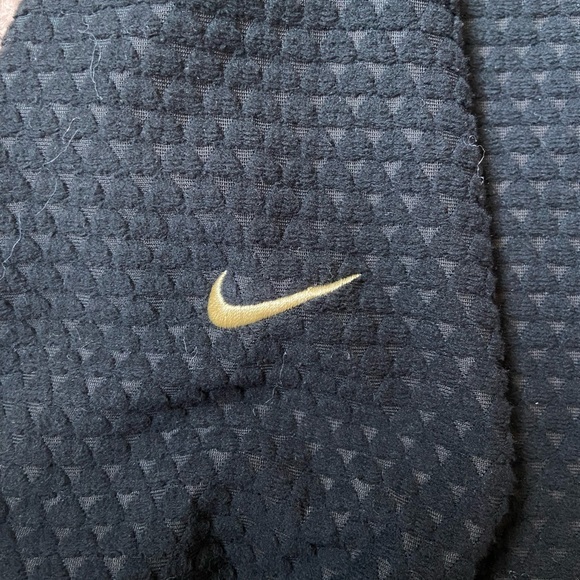 Nike Pro Women’s Icon Clash Hooded Dry Fit Long Sleeve Black/Metallic Gold XS - Picture 8 of 16